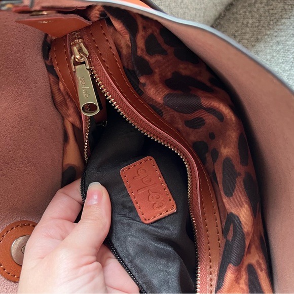 Co Lab: Leather Crossbody Tote - Picture 5 of 8